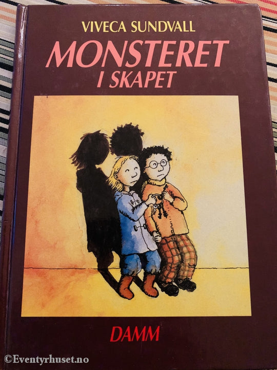 Viveca Sundvall & Eva Eriksson. 1979/90. Monsteret I Skapet. Fortelling