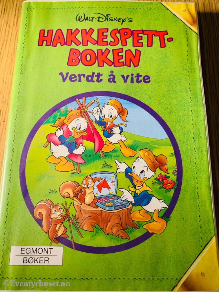 Walt Disney. 2002. Hakkespettboken - Verdt Å Vite. Fortelling