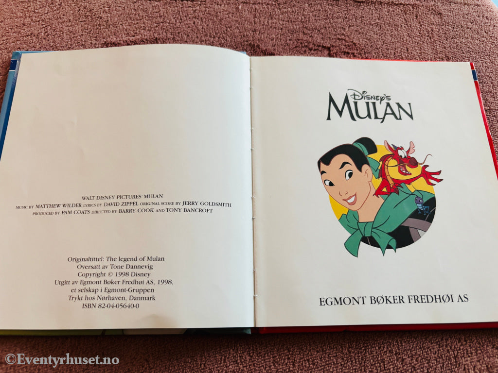 Walt Disney – Mulan. Bok.