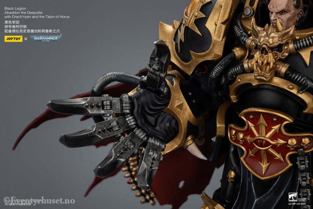 Warhammer 40,000 Action Figure Black Legion Abaddon the Despoiler with Drach’nyen and the Talo 16 cm Toys