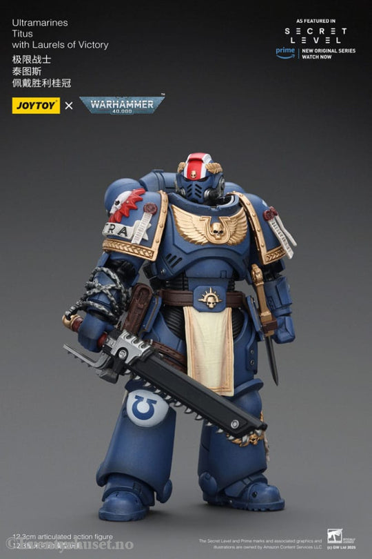 Warhammer 40,000 Action Figure Ultramarines Titus with Laurels of Victory 13 cm Toys