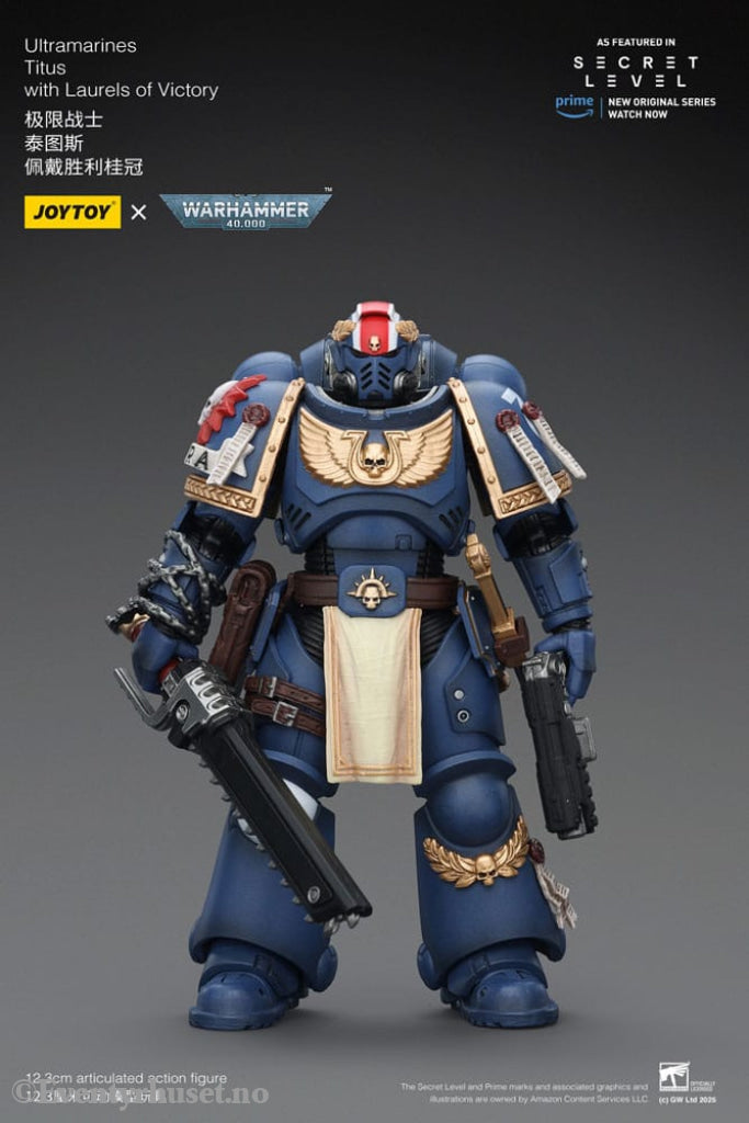 Warhammer 40,000 Action Figure Ultramarines Titus with Laurels of Victory 13 cm Toys
