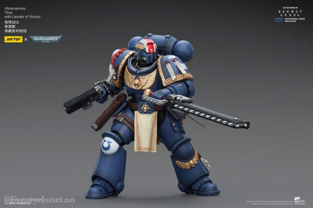 Warhammer 40,000 Action Figure Ultramarines Titus with Laurels of Victory 13 cm Toys
