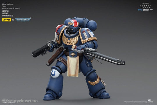 Warhammer 40,000 Action Figure Ultramarines Titus with Laurels of Victory 13 cm Toys
