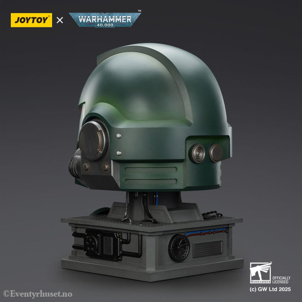 Warhammer 40,000: Dark Angels MkX Helmet & Display Stand 44 cm Collectibles