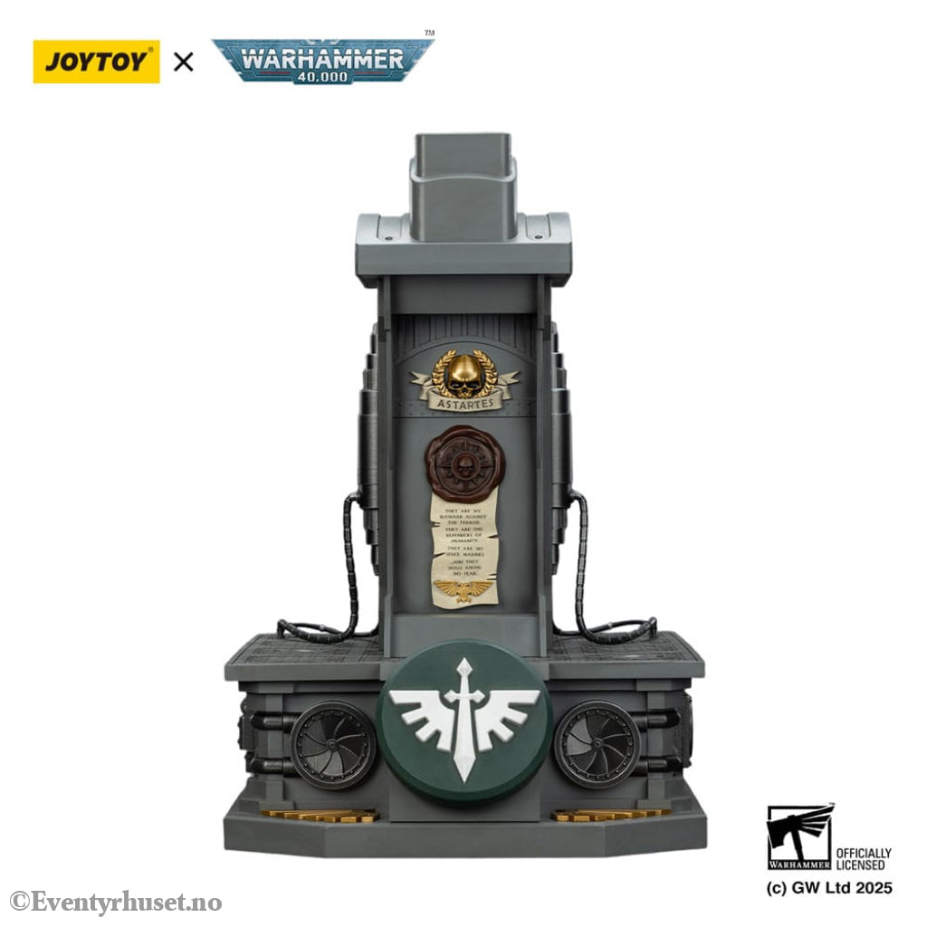 Warhammer 40,000: Dark Angels MkX Helmet & Display Stand 44 cm Collectibles