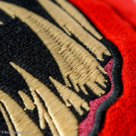 Warhammer 40,000 Slippers Red Squig Slippers (One Size) Fashion & Accessories