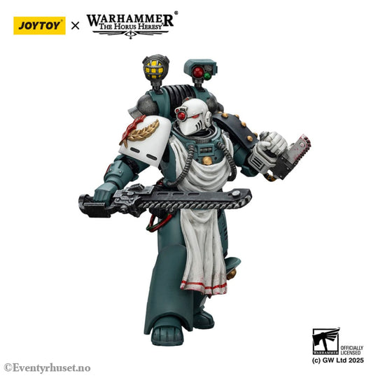 Warhammer 40,000: Sons of Horus Action Figure Legion Apothecary 12 cm Toys