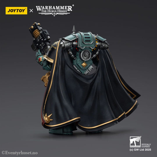 Warhammer 40,000: Sons of Horus Action Figure Legion Champion 12 cm Toys