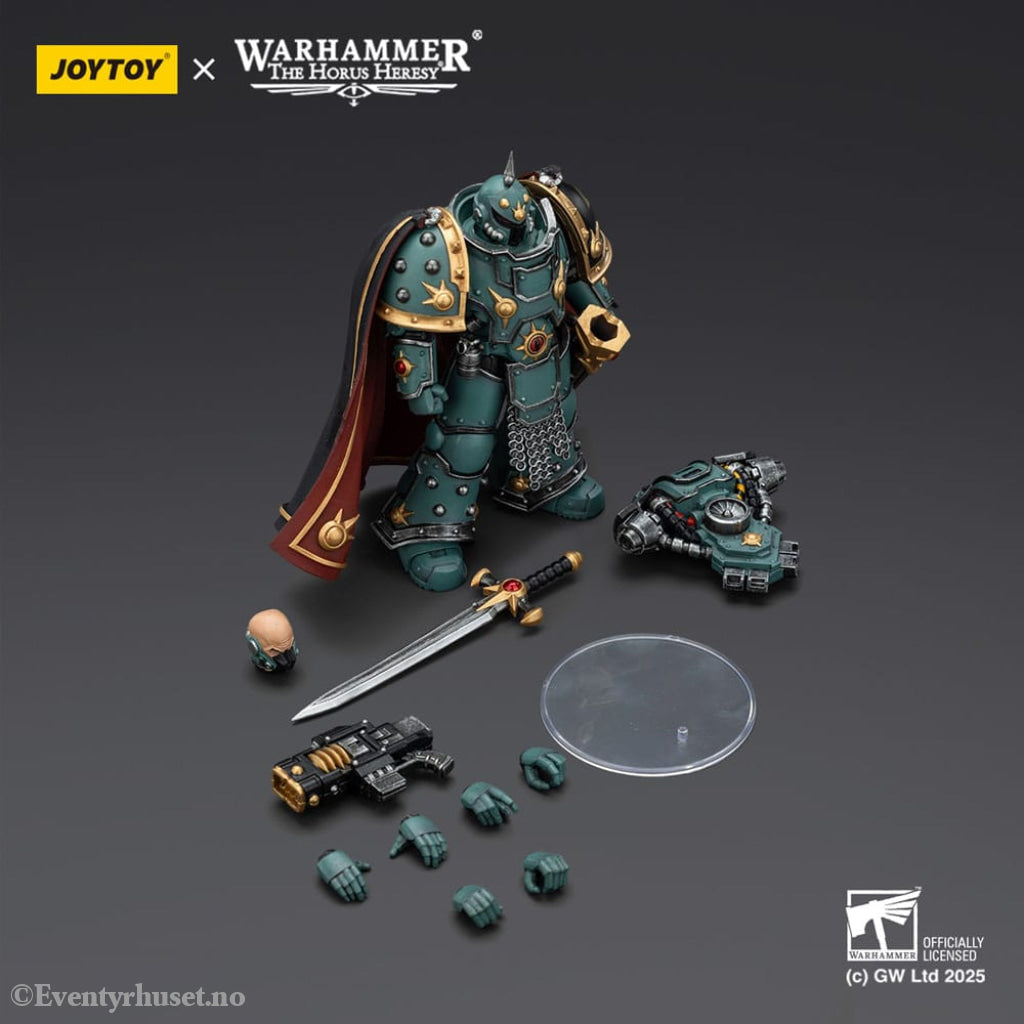 Warhammer 40,000: Sons of Horus Action Figure Legion Champion 12 cm Toys