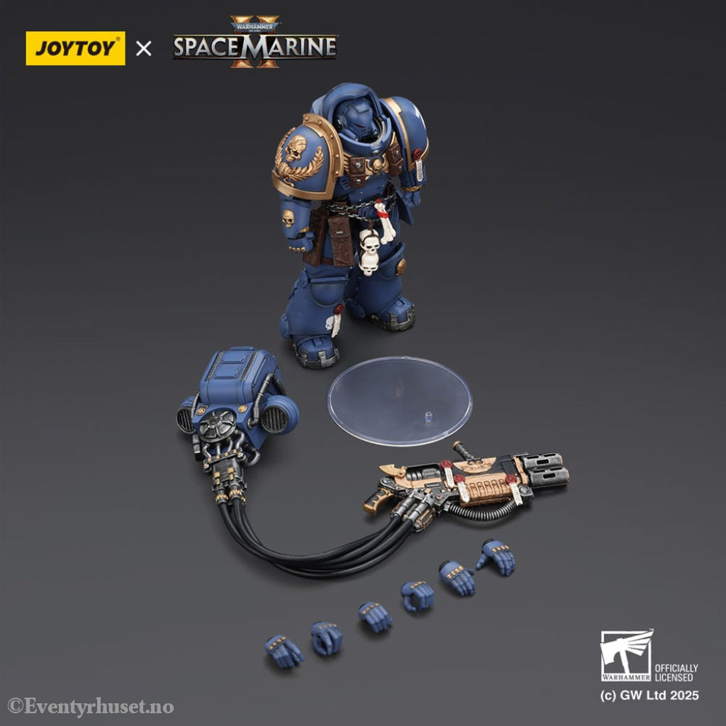 Warhammer 40,000: Space Marine 2 Action Figure Ultramarines Heavy Artificer Armor with Relic Multi-Melta 13 cm Toys