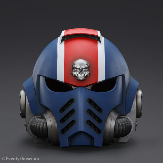 Warhammer 40,000: Space Marine 2 Replica Ultramarines Lieutenant Titus helmet 30 cm Collectibles