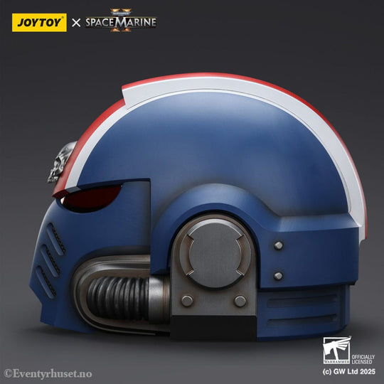 Warhammer 40,000: Space Marine 2 Replica Ultramarines Lieutenant Titus helmet 30 cm Collectibles