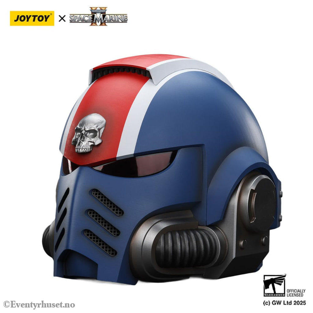 Warhammer 40,000: Space Marine 2 Replica Ultramarines Lieutenant Titus helmet 30 cm Collectibles