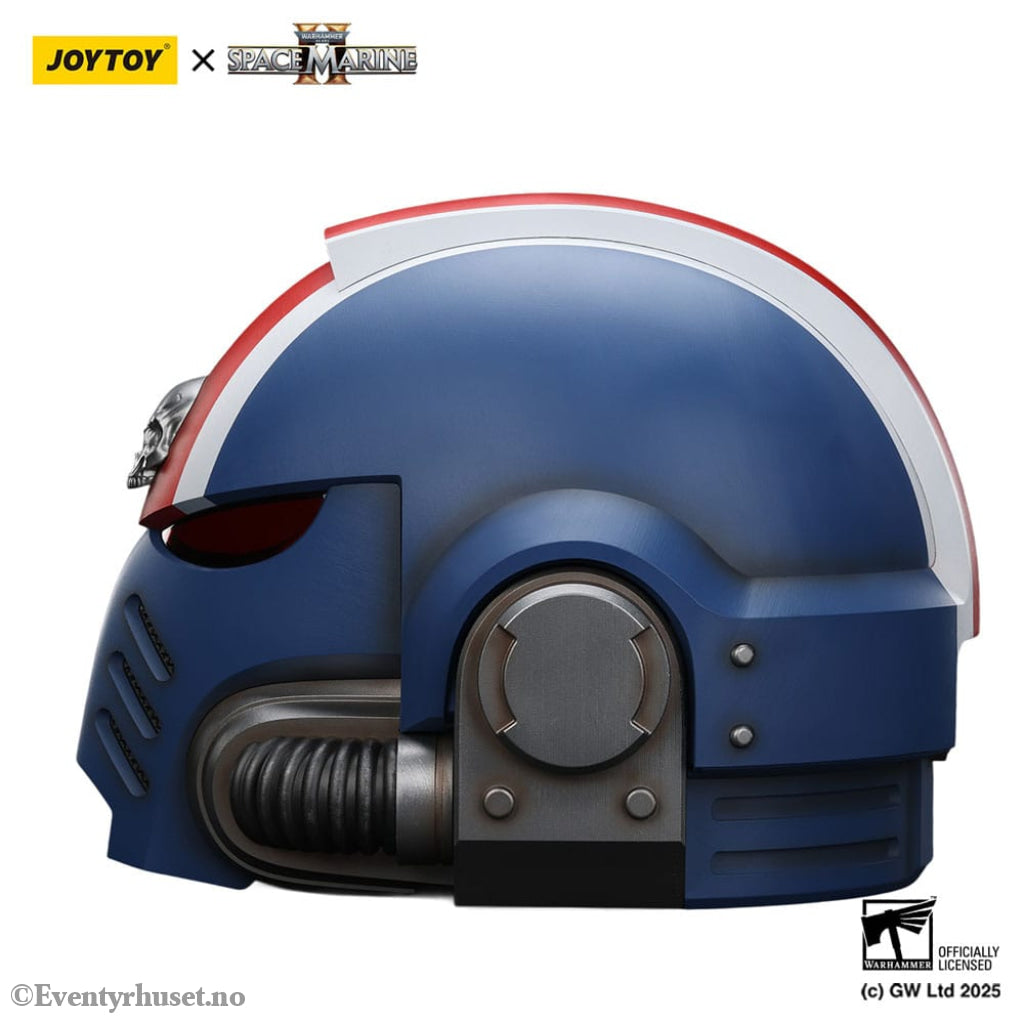 Warhammer 40,000: Space Marine 2 Replica Ultramarines Lieutenant Titus helmet 30 cm Collectibles