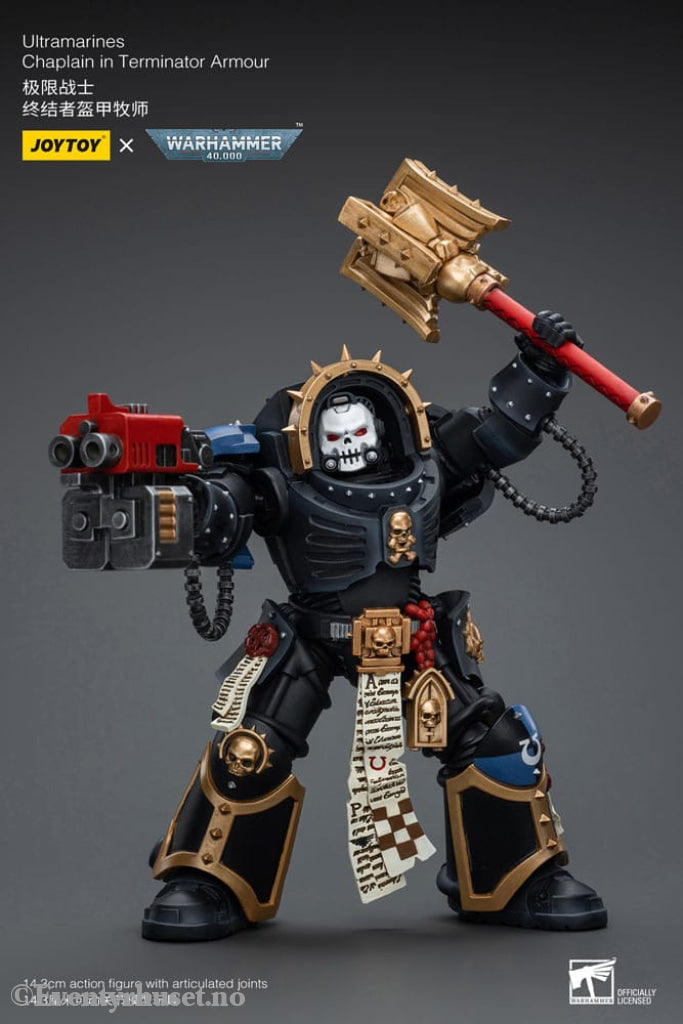 Warhammer 40k Action Figure 1/18 Ultramarines Chaplain in Terminator Armour 12 cm Toys
