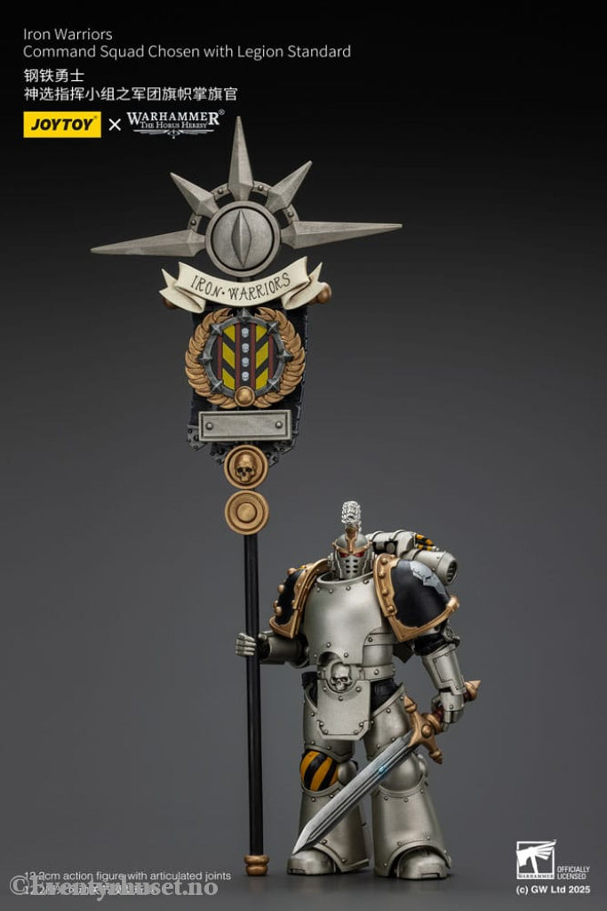 Warhammer The Horus Heresy Action Figure 1/18 lron Warriors Command Squad Chosen with Legion Standard 12 cm Toys