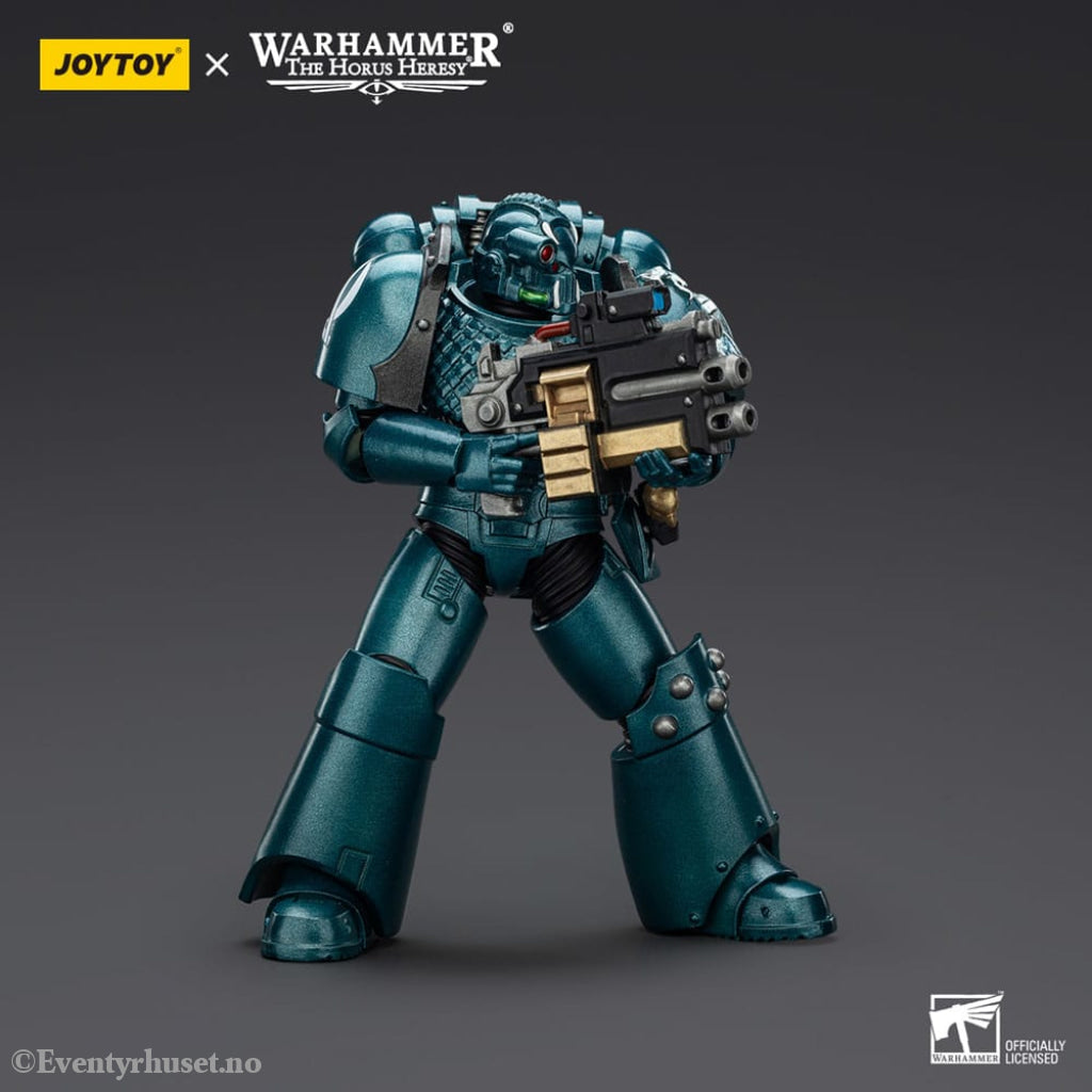 Warhammer The Horus Heresy Action Figure Alpha Legion Head hunter With Banestrike Combi-Bolter And Power Dagger 20 cm