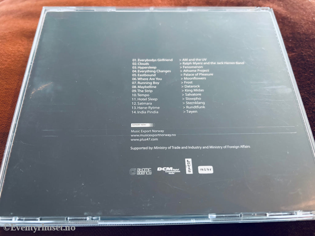 Way Out North. CD.