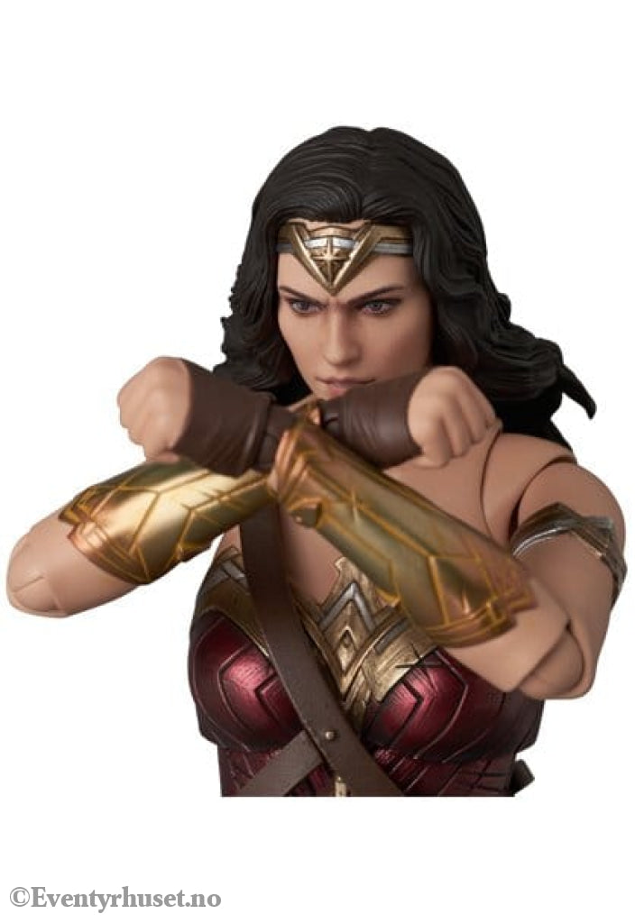 Wonder Woman MAFEX Action Figure Wonder Woman Justice League Ver. 15 cm Toys
