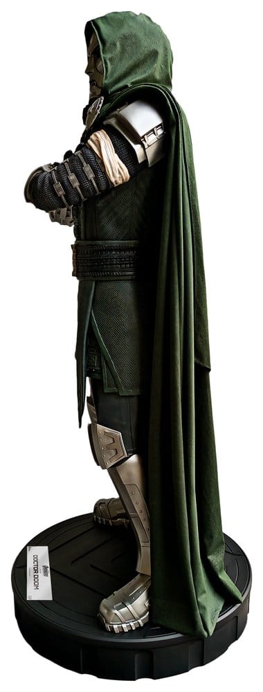 Marvel Avengers: Doomsday Life-Size Statue Doctor Doom 198 cm