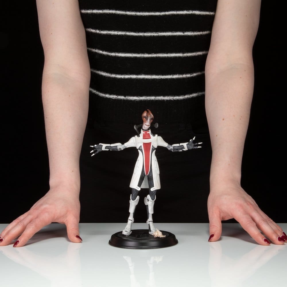 Mass Effect PVC Figure Mordin Solus 23 cm