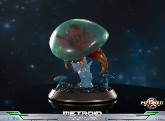 Metroid Prime PVC Figure Metroid (Standard) (Glow in the Dark) 21 cm