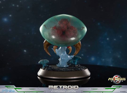 Metroid Prime PVC Figure Metroid (Standard) (Glow in the Dark) 21 cm