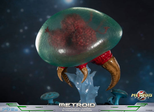 Metroid Prime PVC Figure Metroid (Standard) (Glow in the Dark) 21 cm