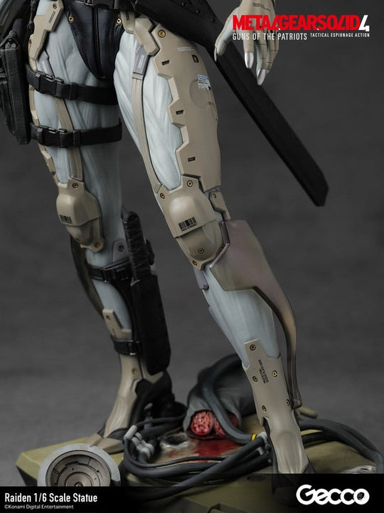 Metal Gear Solid 4 Guns of the Patriots Statue 1/6 Raiden 32 cm