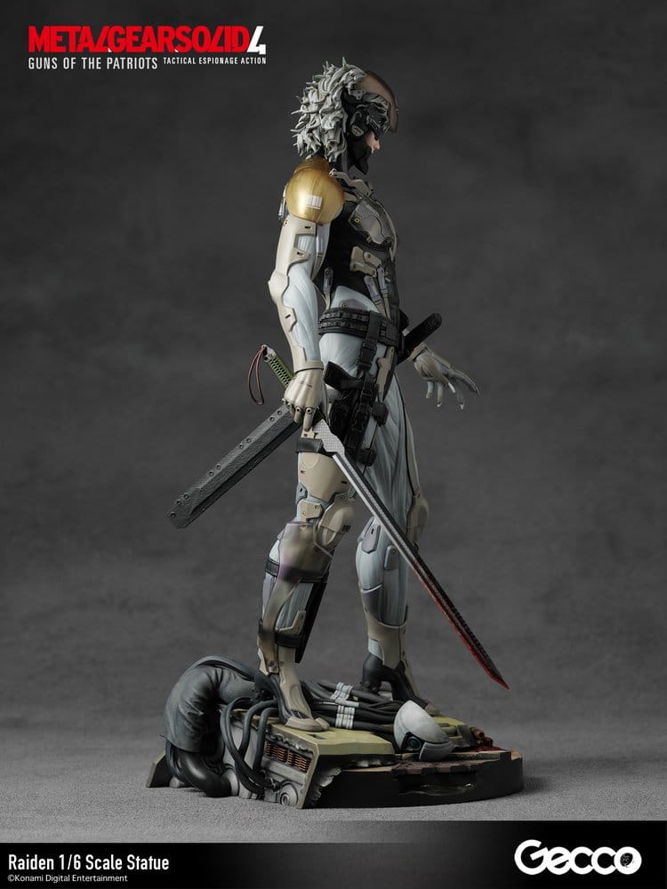 Metal Gear Solid 4 Guns of the Patriots Statue 1/6 Raiden 32 cm