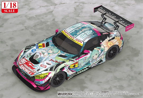 Hatsune Miku GT Project Vehicle 1/18 Good Smile Hatsune Miku AMG 2017 SUPER GT Ver. 26 cm