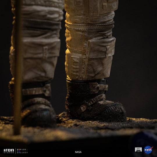 NASA Legacy Replica Statue 1/4 Apollo 11 Astronaut 58 cm