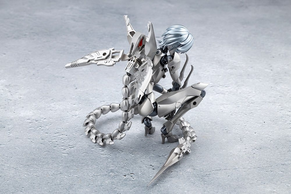 Megalomaria Unlimited Universe Plastic Model Wreckage Hunter 25 cm