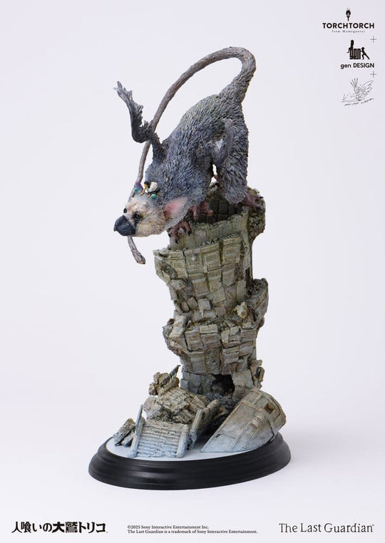 The Last Guardian Art Statue Trico by Akishi Ueda 50 cm