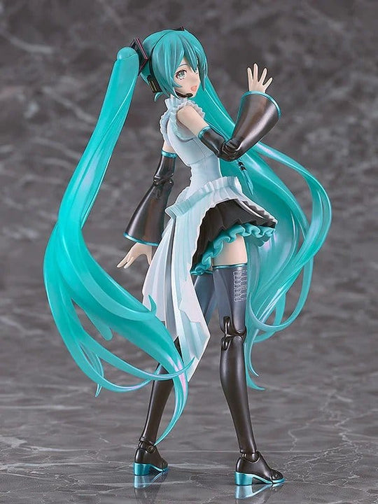 Character Vocal Series 01: Hatsune Miku Plamatea Plastic Model Happy 16th Birthday Ver. 16 cm