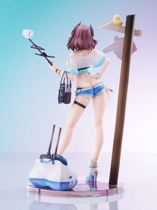 Azur Lane PVC Figure 1/7 Kirishima Bravely Summer 28 cm