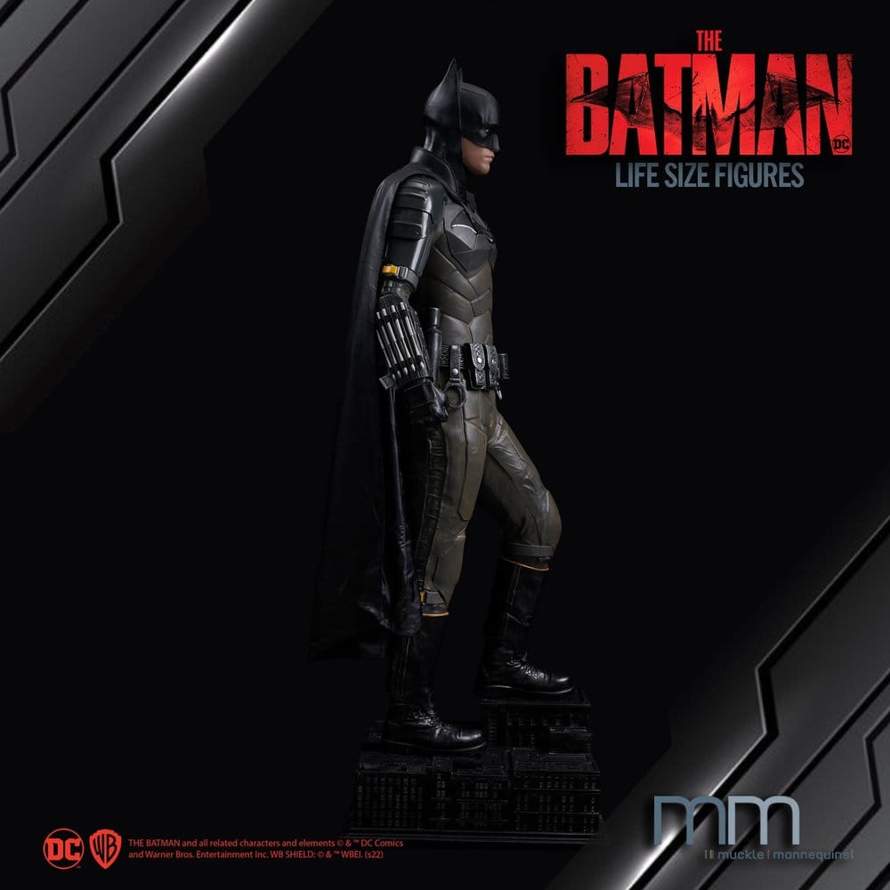 The Batman Life-Size Figure Batman 218 cm