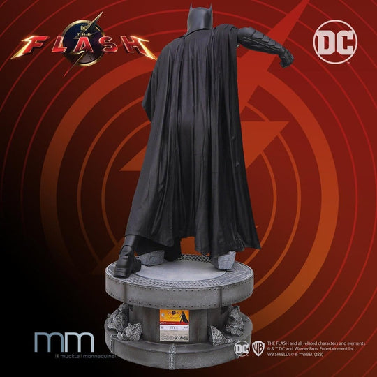 The Flash Life-Size Statue Batman Keaton 228 cm
