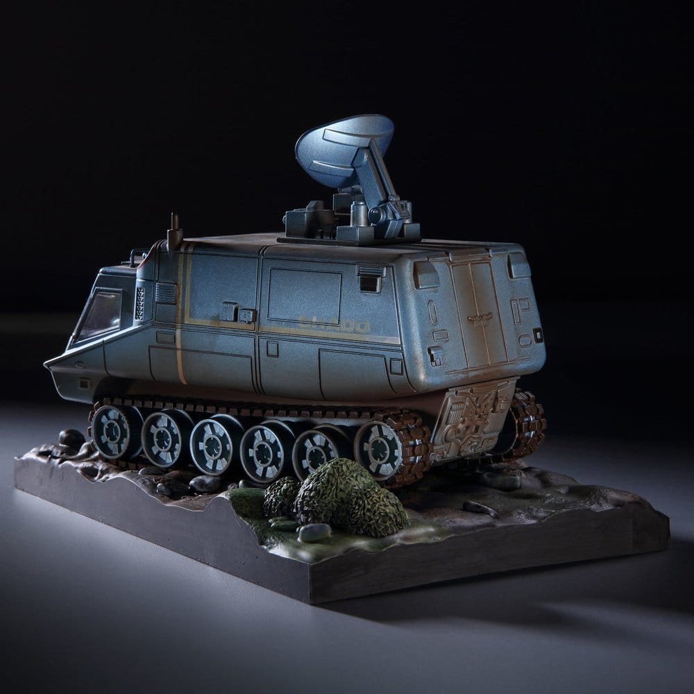 UFO Die-cast Model S.H.A.D.O. Mobile (with Radar) 17 cm