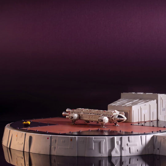 Space 1999 Playset Landing Pad (with Eagle Transporter) 46 cm