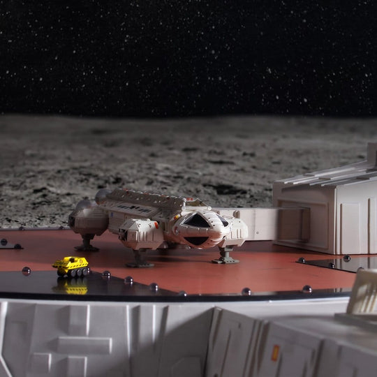 Space 1999 Playset Landing Pad (with Eagle Transporter) 46 cm