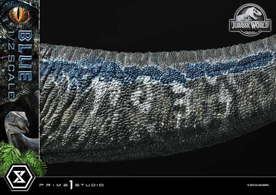 Jurassic World: Fallen Kingdom (Film) Legacy Museum Collection Statue 1/2 Blue 88 cm