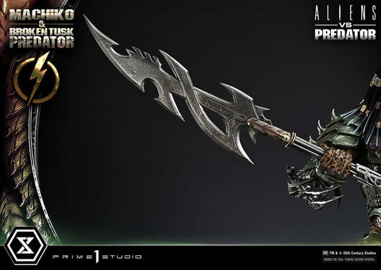 Aliens vs. Predator (Comic) Ultimate Premium Masterline Statue 1/4 Machiko & Broken Tusk Predator 79 cm