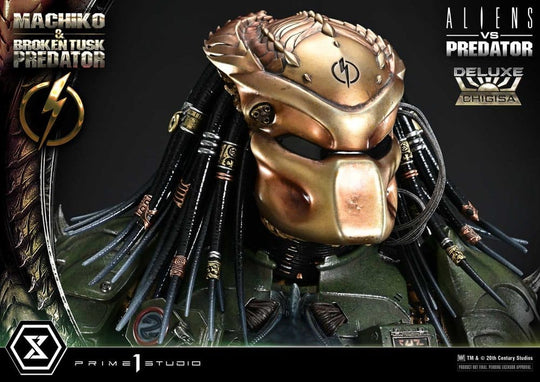 Aliens vs. Predator (Comic) Ultimate Premium Masterline Statue 1/4 Machiko & Broken Tusk Predator Deluxe Version 84 cm