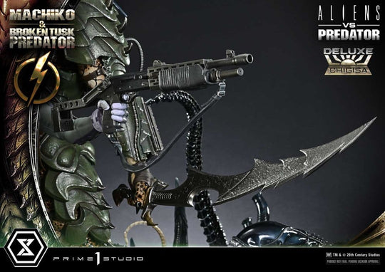 Aliens vs. Predator (Comic) Ultimate Premium Masterline Statue 1/4 Machiko & Broken Tusk Predator Deluxe Version 84 cm