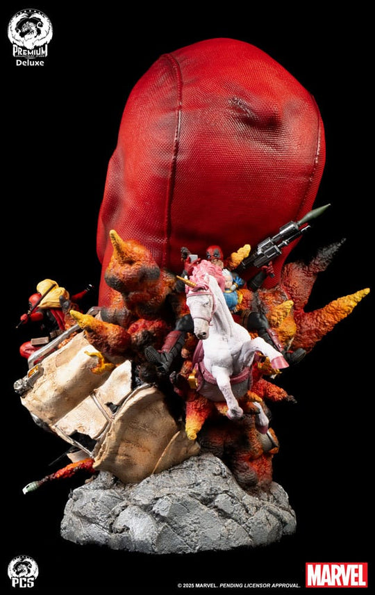 Marvel Fine Art Bust Deadpool Deluxe Edition 42 cm