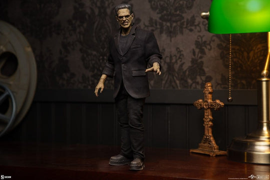 Universal Monsters Action Figure 1/6 Frankenstein (Deluxe Edition) 33 cm
