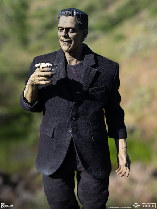 Universal Monsters Action Figure 1/6 Frankenstein (Deluxe Plus Edition) 33 cm