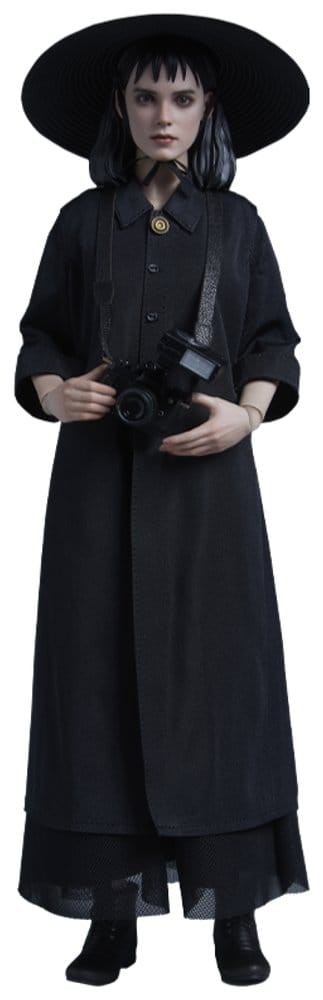 lydia deetz black dress Beetlejuice Action Figure 1/6 Lydia Deetz 25 cm – Eventyrhuset